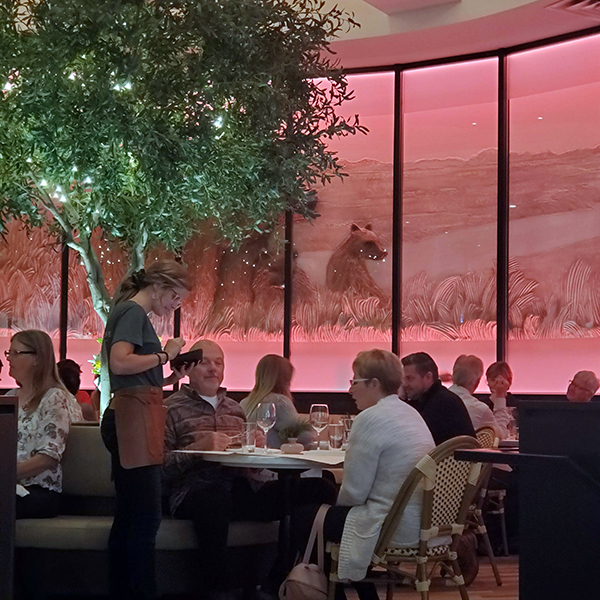 Calgary Bearspaw, Restaurant Flores and Pine atrium event space