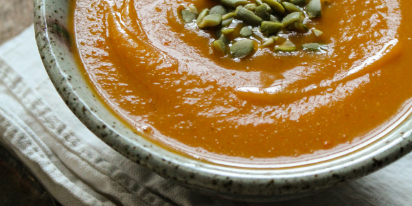 Chai Butternut Squash Soup with Apples