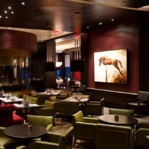 Hy's dining room