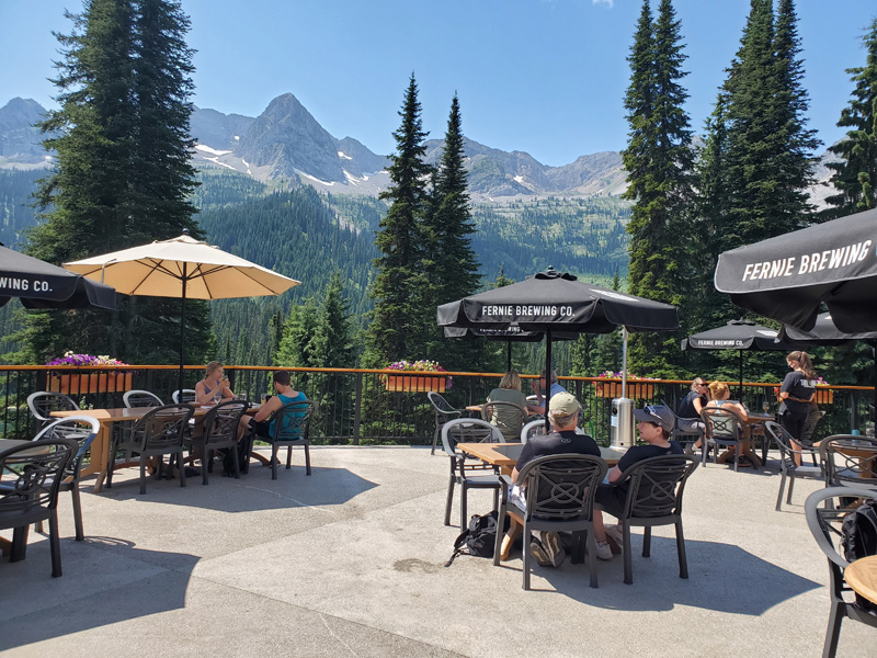 Island Lake Lodge Patio