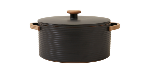 OUI ridged casserole pot