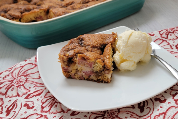 lunar rhubarb cake