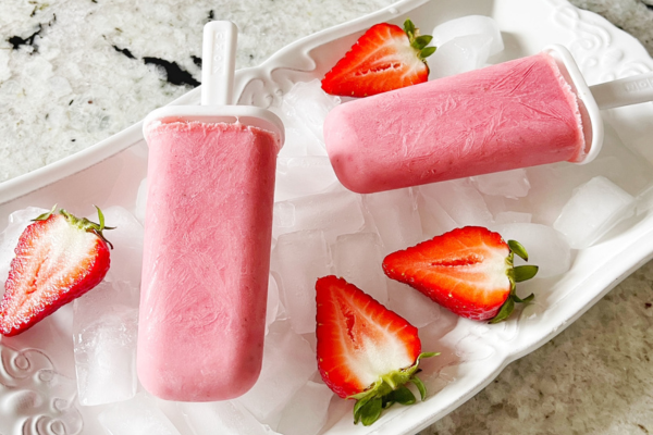 strawberry yogurt popsicles