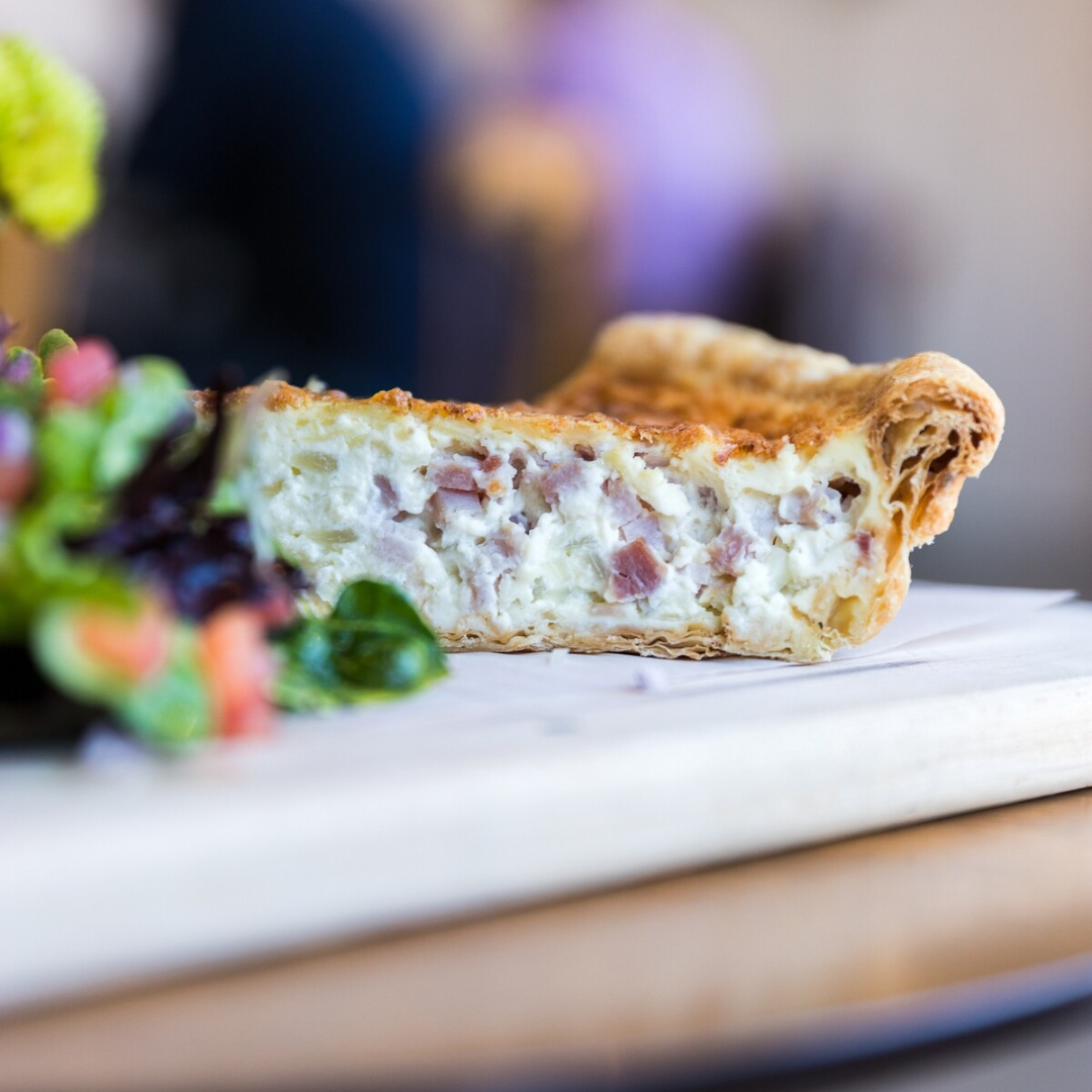 Cassis Bistro