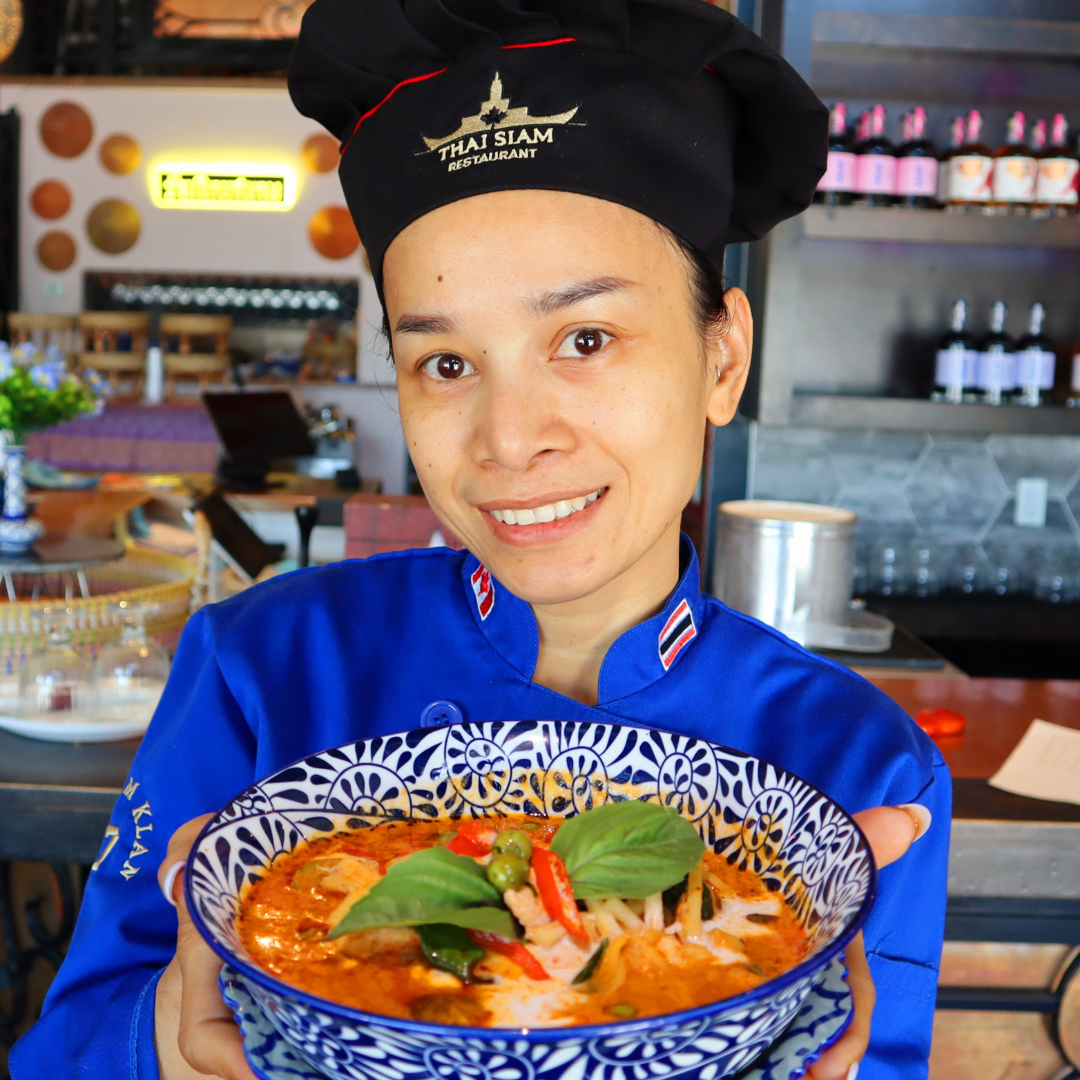thai red curry by chef sawanya sousa of Thai Siam restaurant