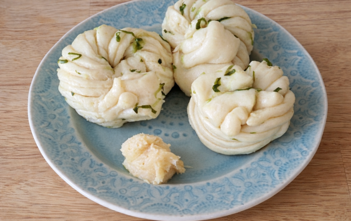 scallion bun