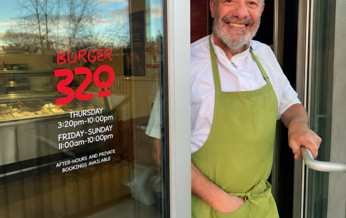 chef mario spina, burger 320
